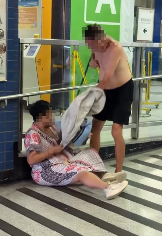 港鐵大圍站昨日有一對男女當眾拉扯(Threads)