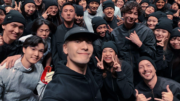 「Thank You」Press Images 2