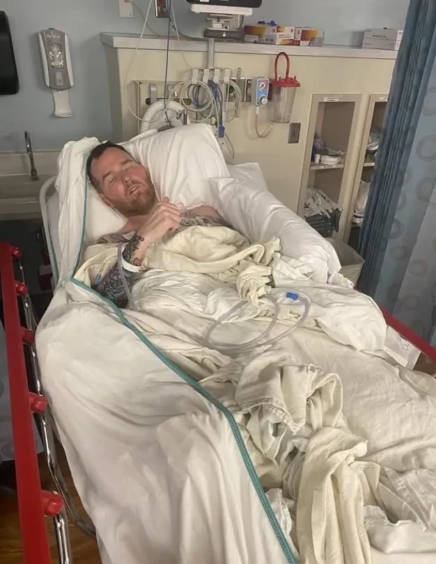美國流行樂隊New Found Glory創團成員兼主結他手Chad Gilbert因腦癌在9月20日病逝,終年45歲