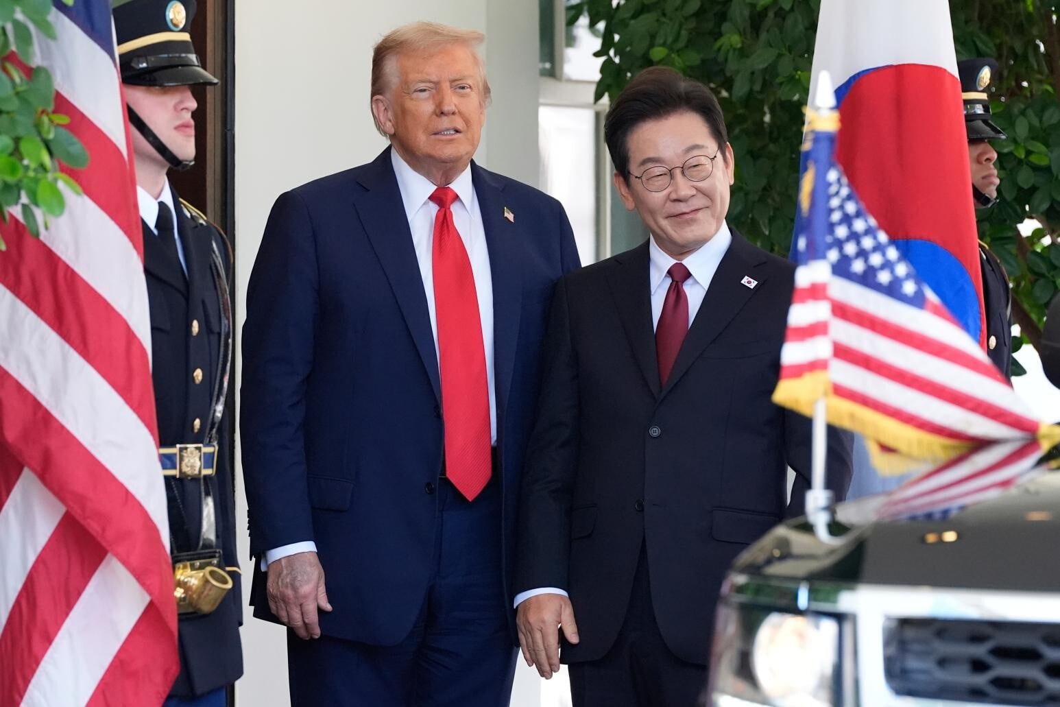美國總統特朗普(左)與南韓總統李在明(右)2025年8月在美國白宮會面。(圖/美聯社)