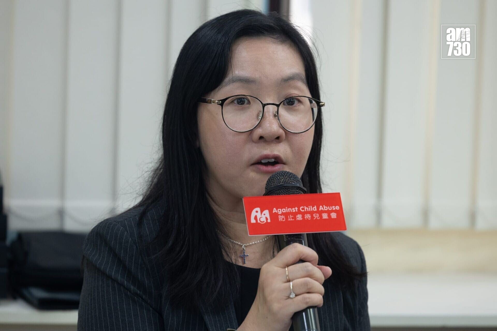 防止虐待兒童會今日舉行記者會,指本港於過去6年,各類虐待兒童個案均錄得明顯升幅(蘇文傑攝)