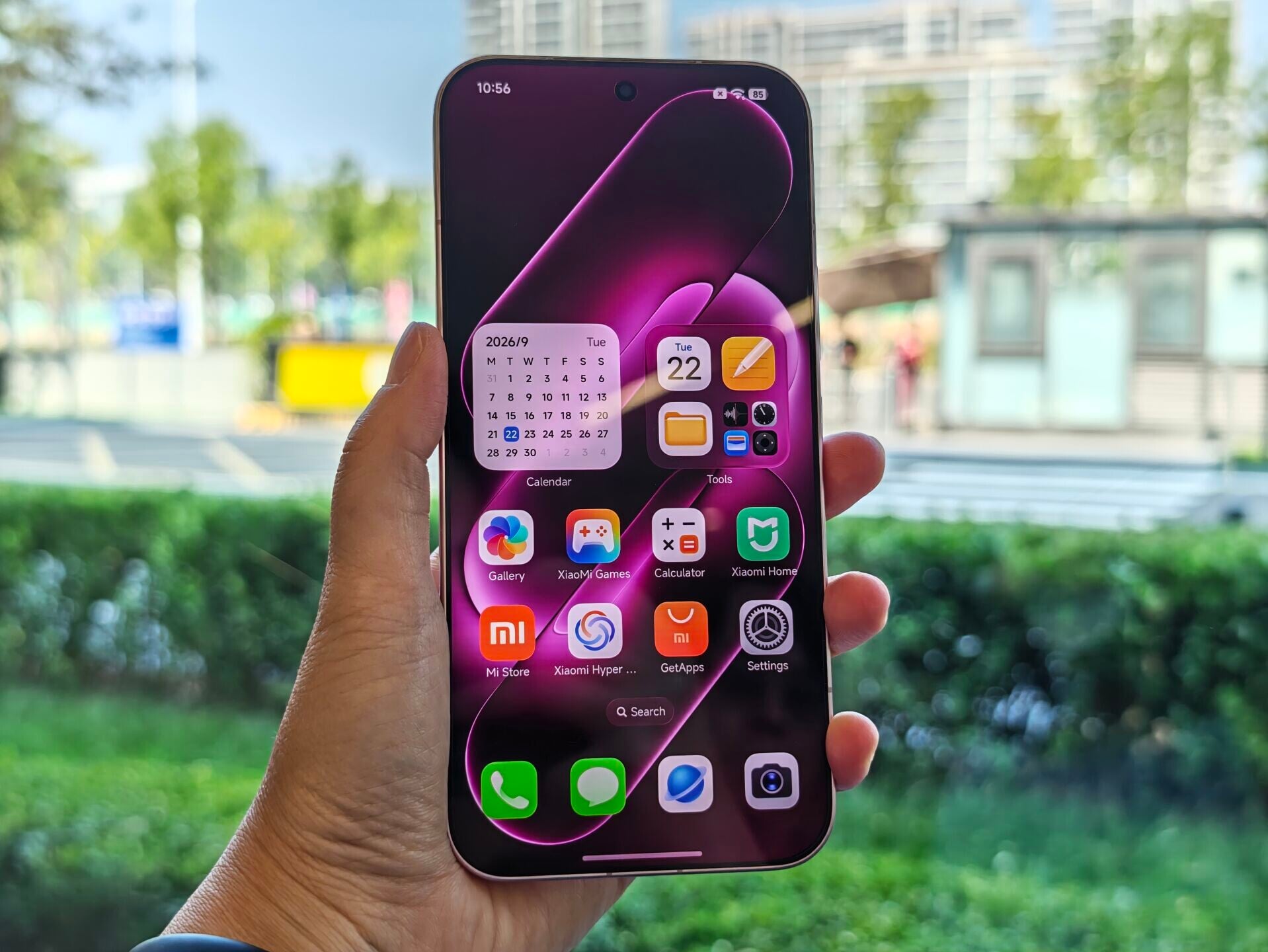 小米Xiaomi 18 Pro Max配備6.9吋HyperRGB 2.0屏幕。