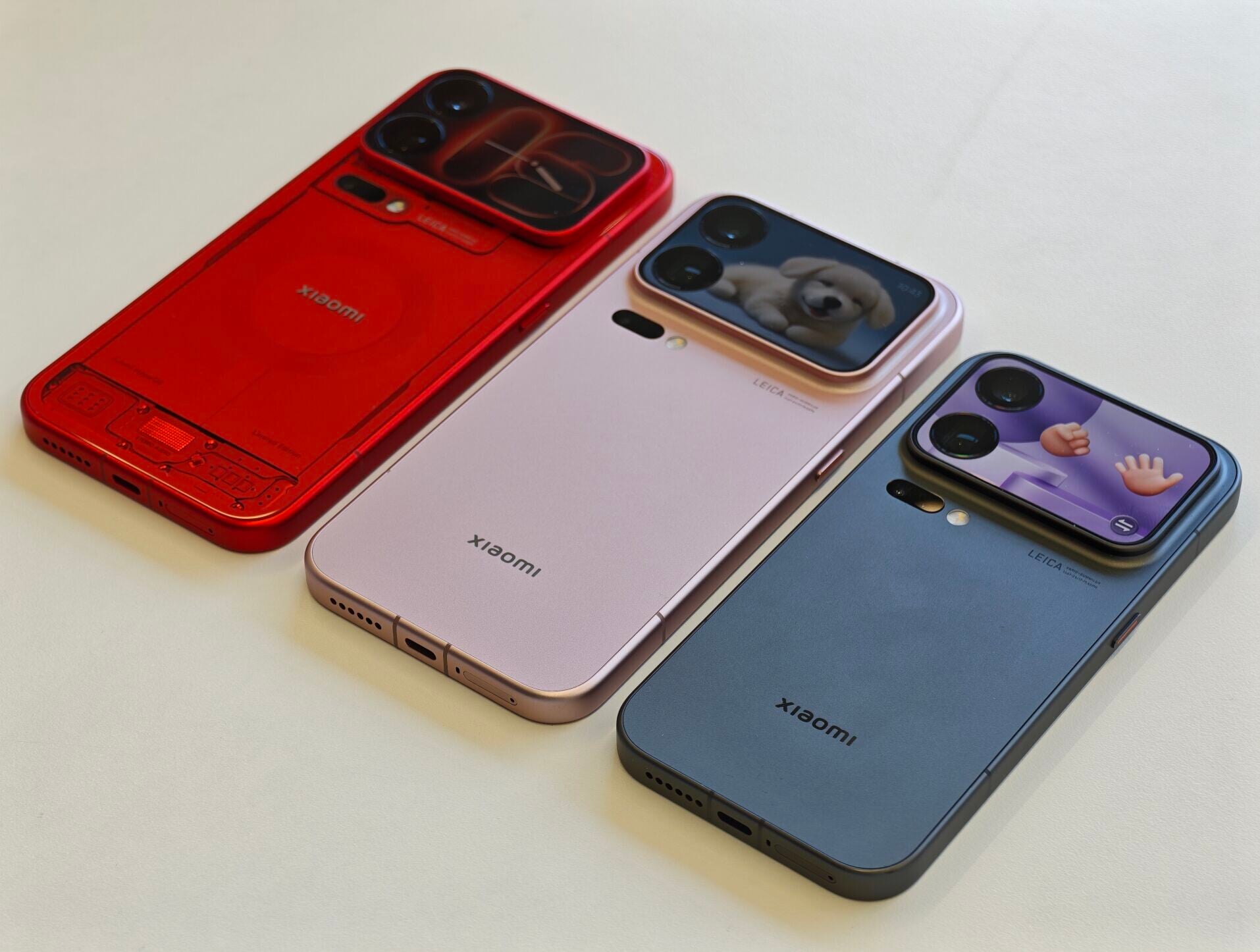 小米Xiaomi 18 Pro系列部分內地版配色,包括一款紅色透明特別版。