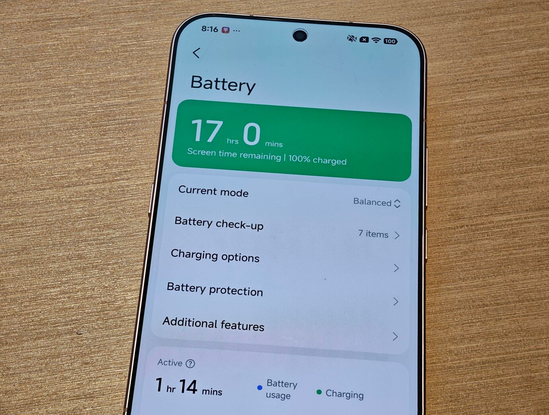 小米Xiaomi 18 Pro Max電量高達8500mAh。
