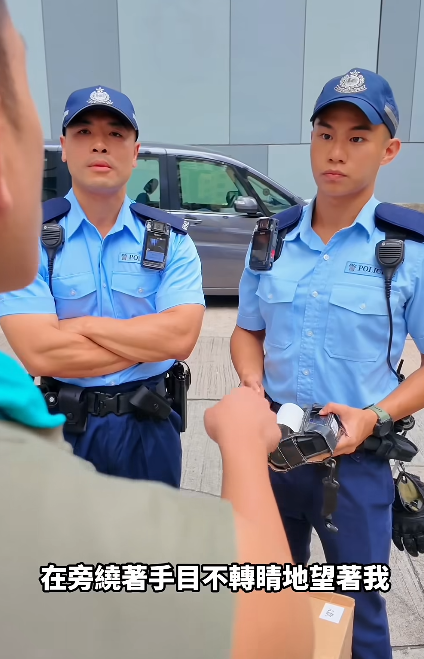 香港警方推出首部自家製作的處境劇《署警劇》,以短劇故事形式及輕鬆、貼近日常的表達手法呈現前線警務人員的真實工作點滴與當中的樂與怒。(影片截圖)