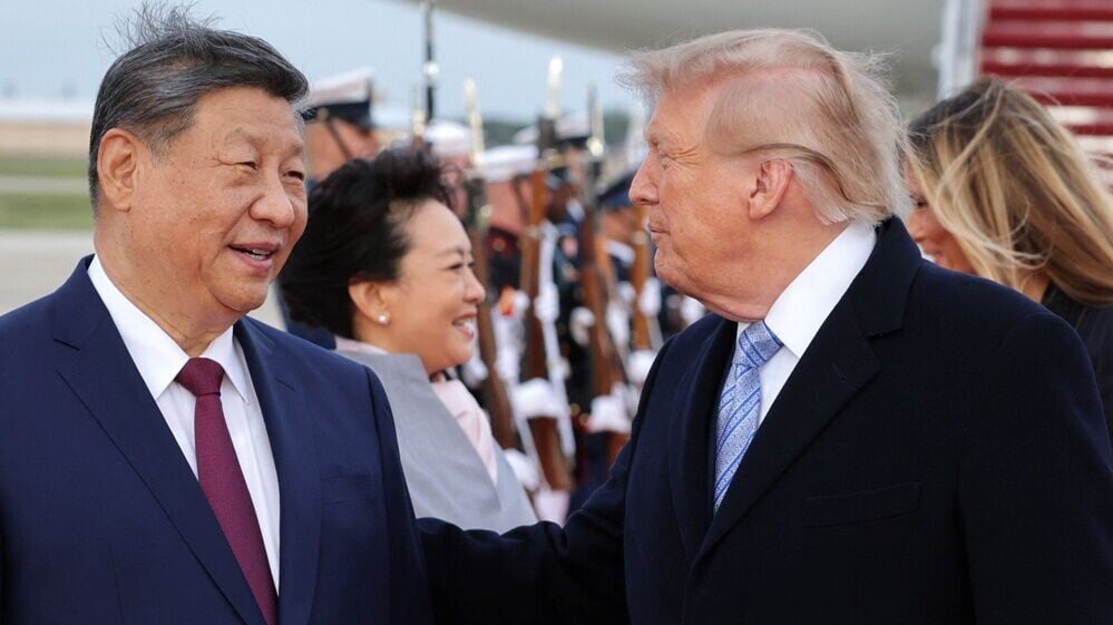 習特會，特朗普親迎習近平到訪，兩國元首握手問候短暫交流。(Reuters)