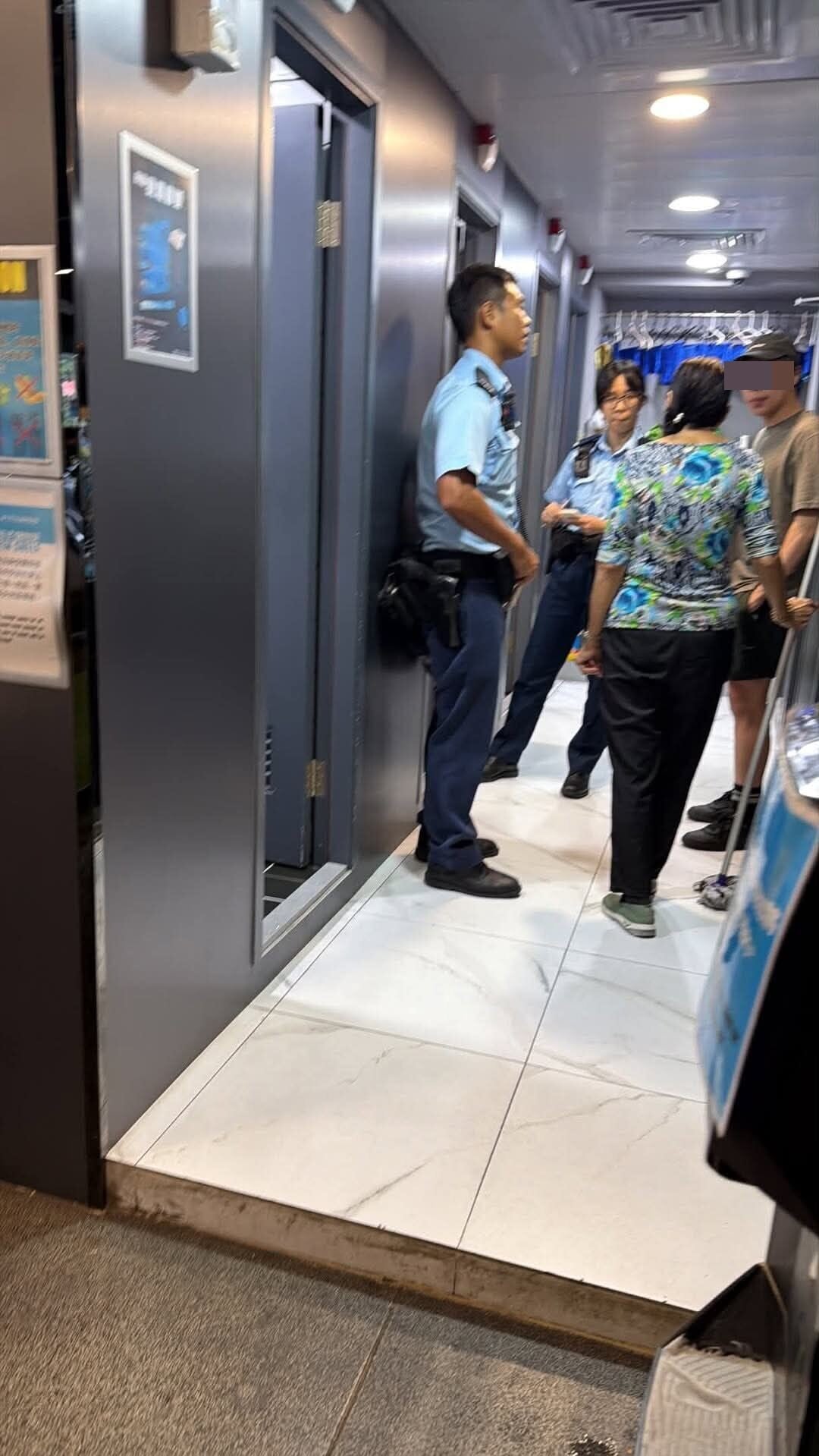 有網民拍得警員到場調查情況。(Threads)