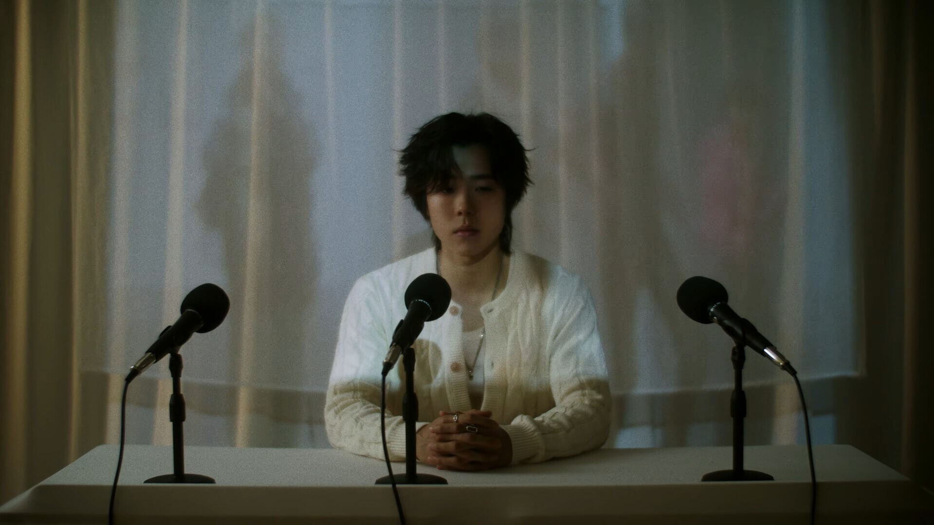VS  YouTube Marco OfficialMusicVideo YouTube 0’14” (2)