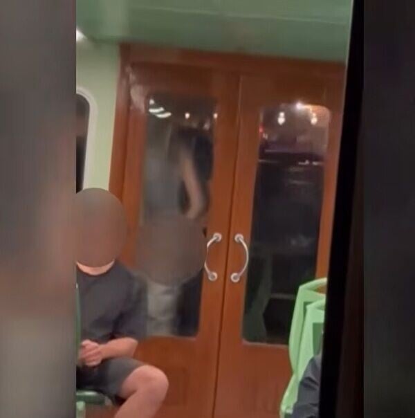 意大利威尼斯水上巴士活春宮