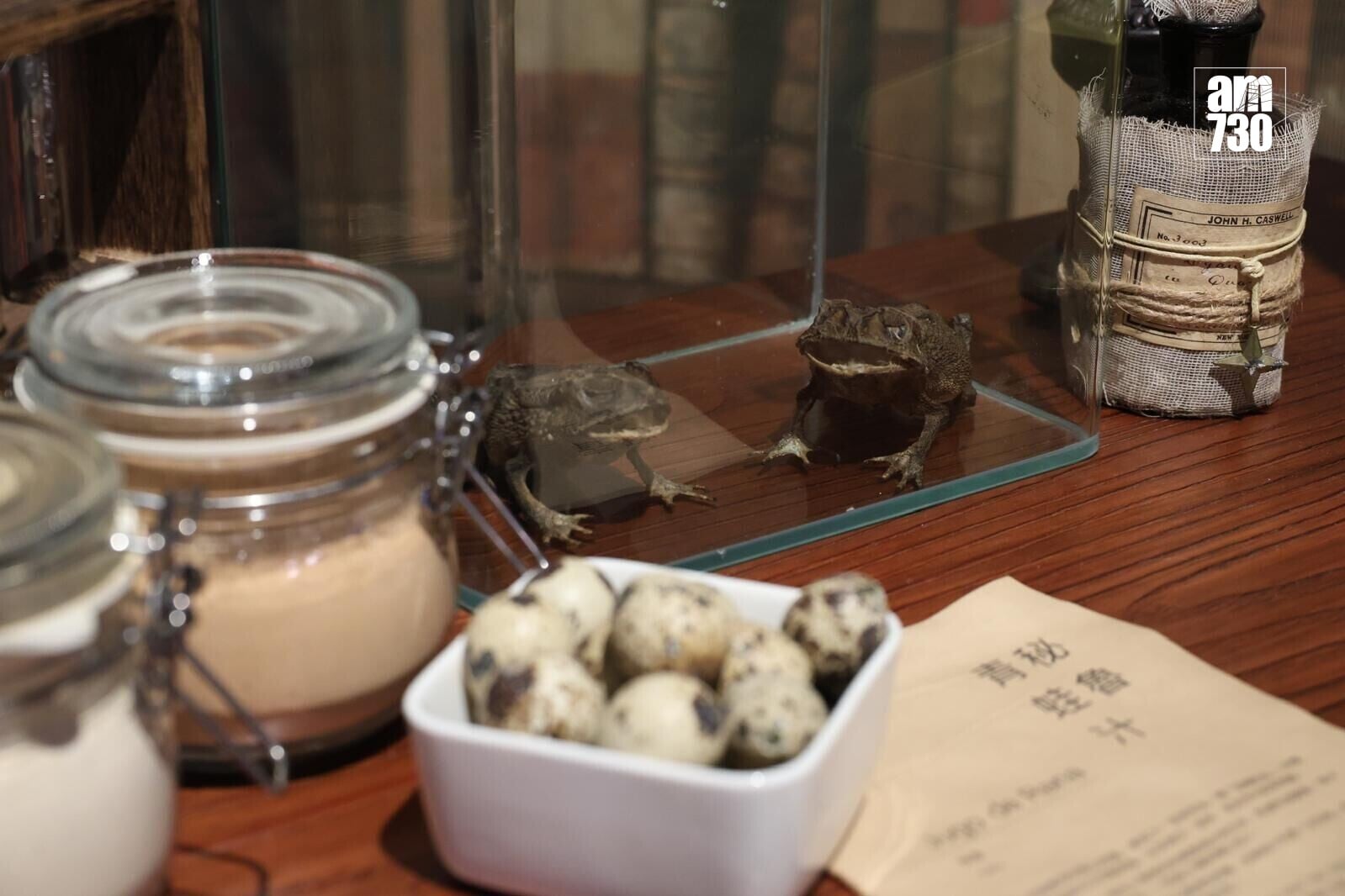 嘔心食物博物館明啟德登場,展示全球嘔心食物,試食重口味美食。(周令知攝)