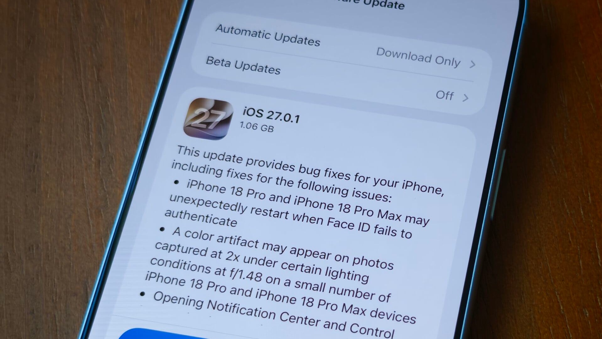 Apple發布iOS 27.0.1修復iPhone 18 Pro的重啟、觸控失效及相機問題。