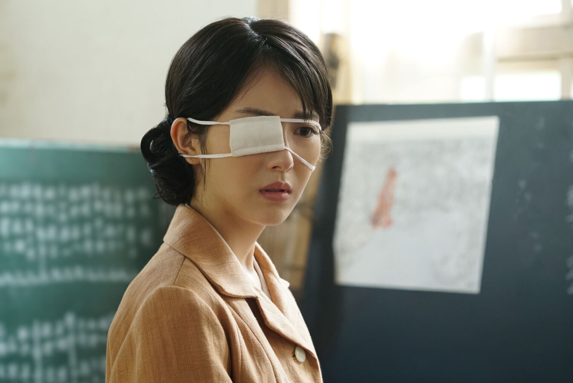 Minami Hamabe as Noriko Shikishima敷島典子