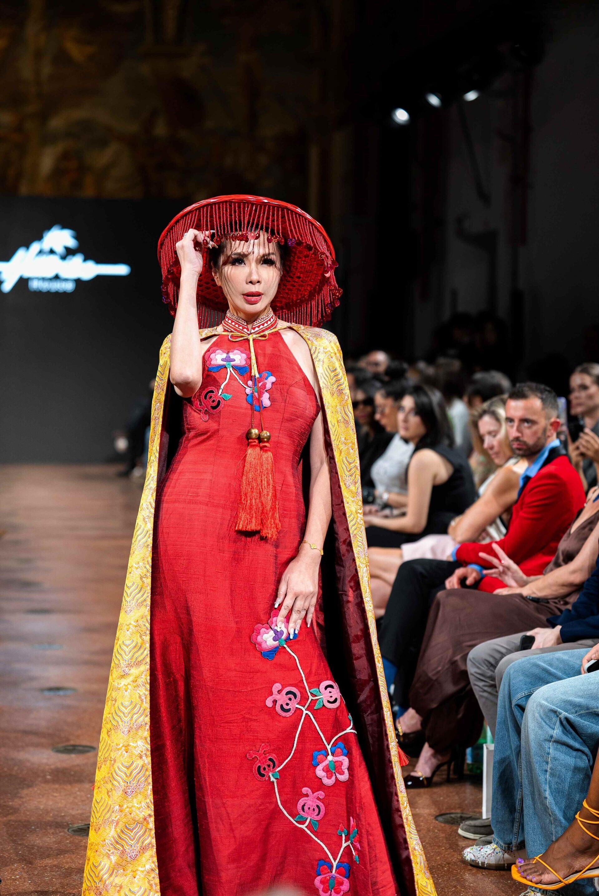 4.徐濤博士 米蘭時裝週Catwalk
