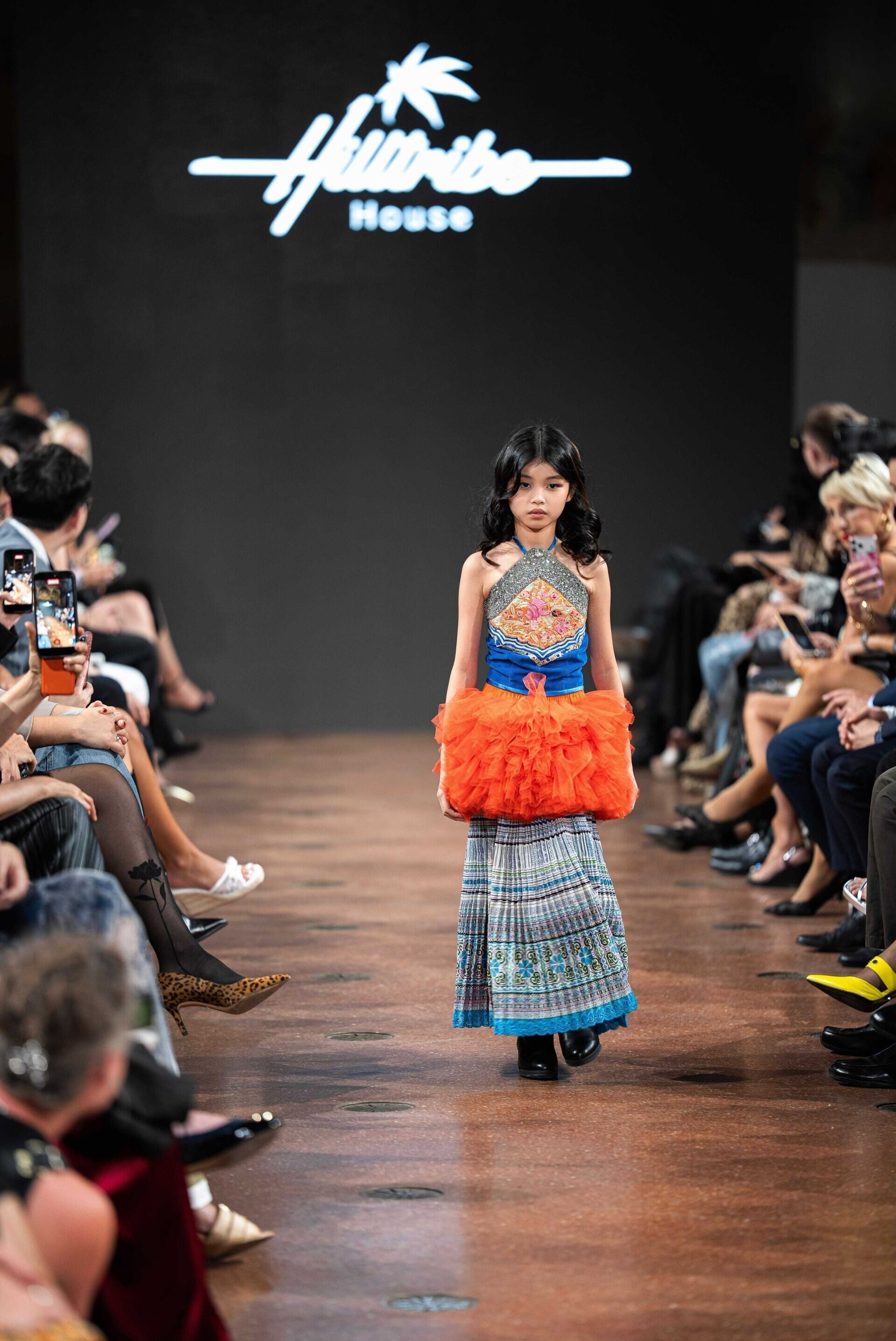 6a. Laurell Hau 米蘭時裝週Catwalk