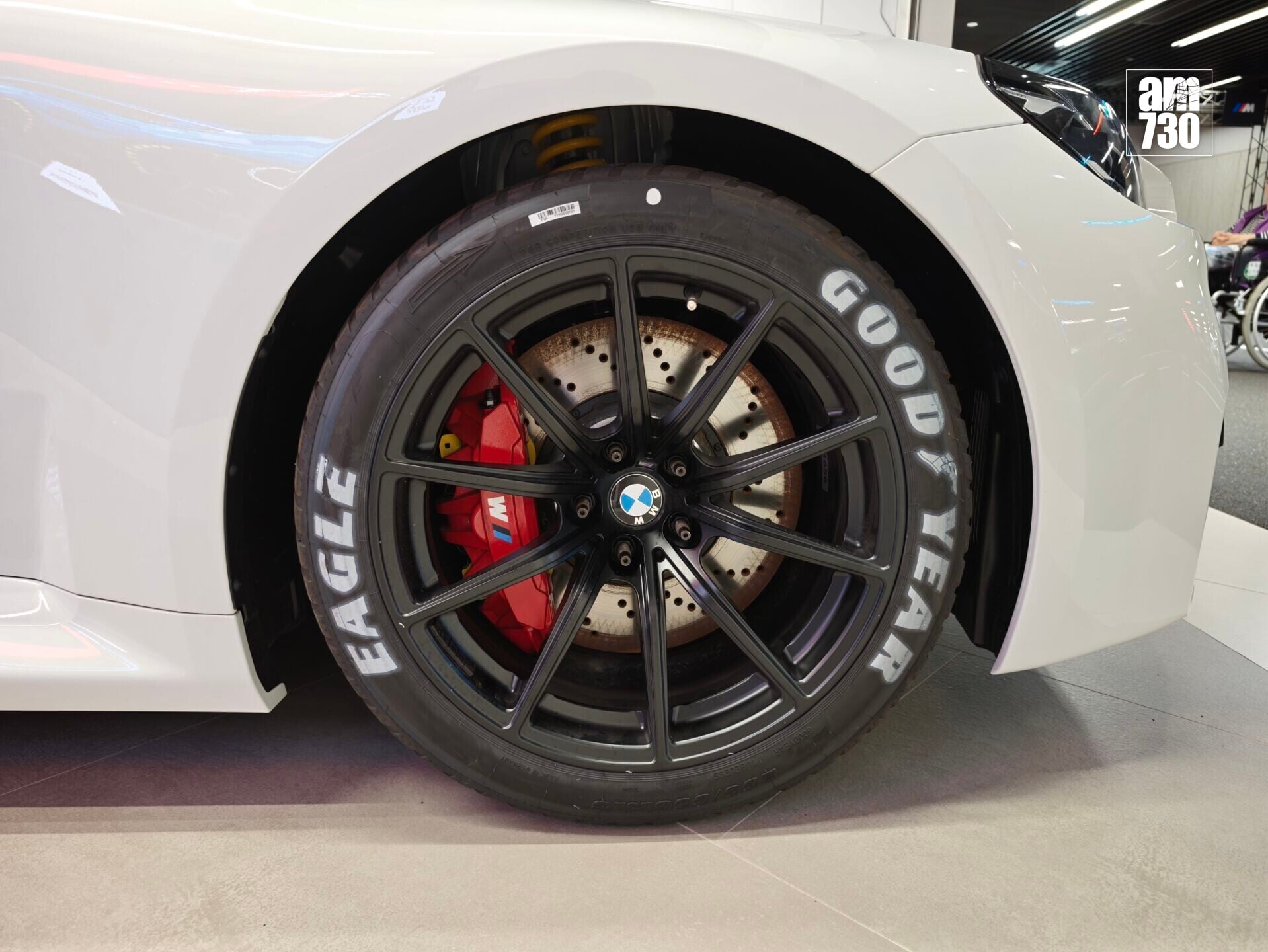 BMW M2 Racing配以19吋軨。