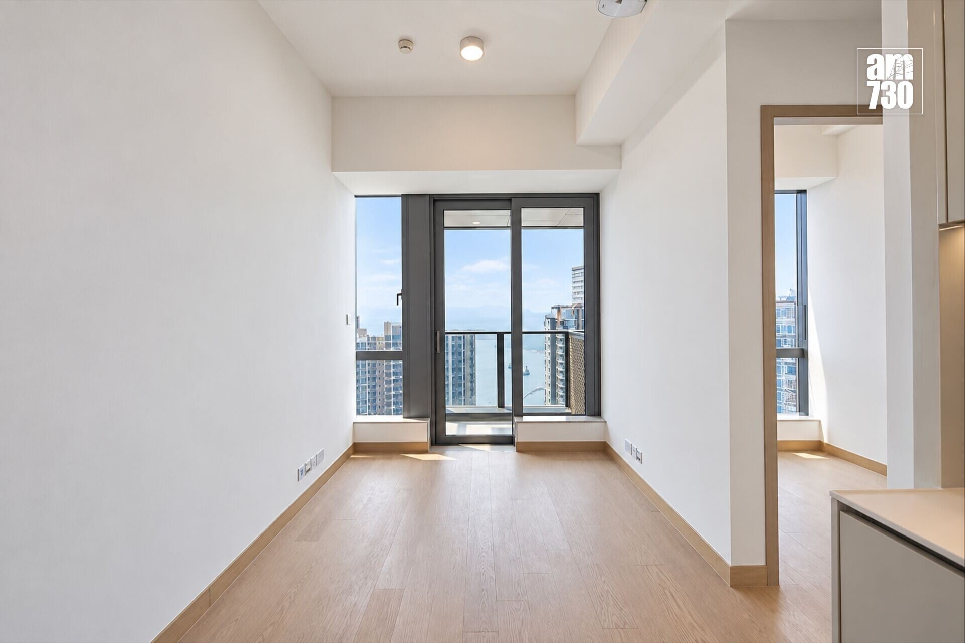 T1A 66A Living Room DSC00259