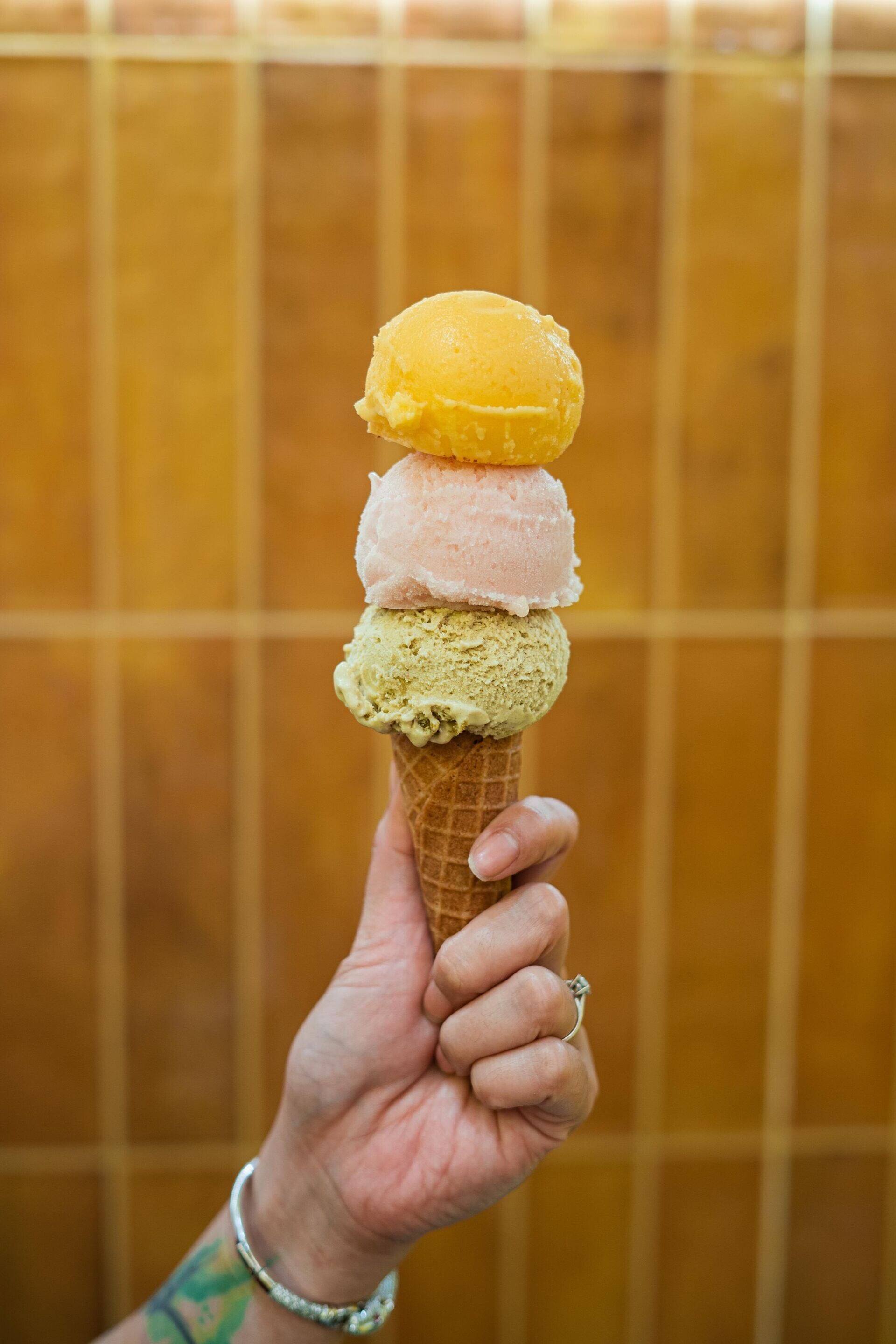 Sugar Daddy Gelato Mandarin, Peach, Pistachio