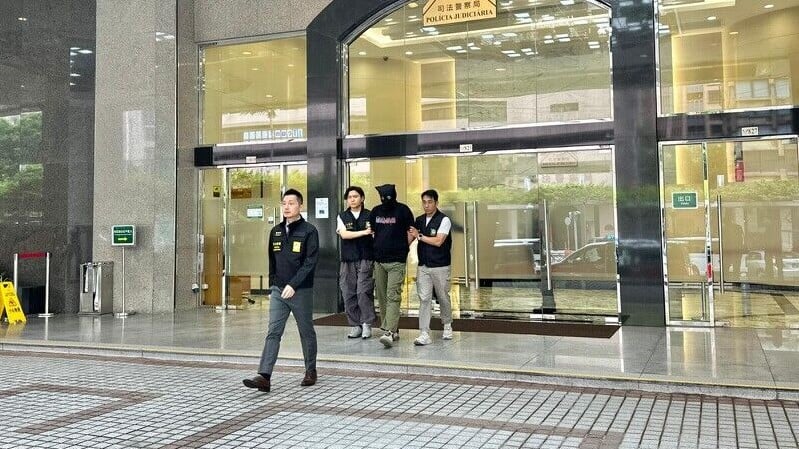 澳門司警拘捕一名34歲青年兒童院舍男舍監，涉嫌性侵1名9歲男院友。(澳廣視)