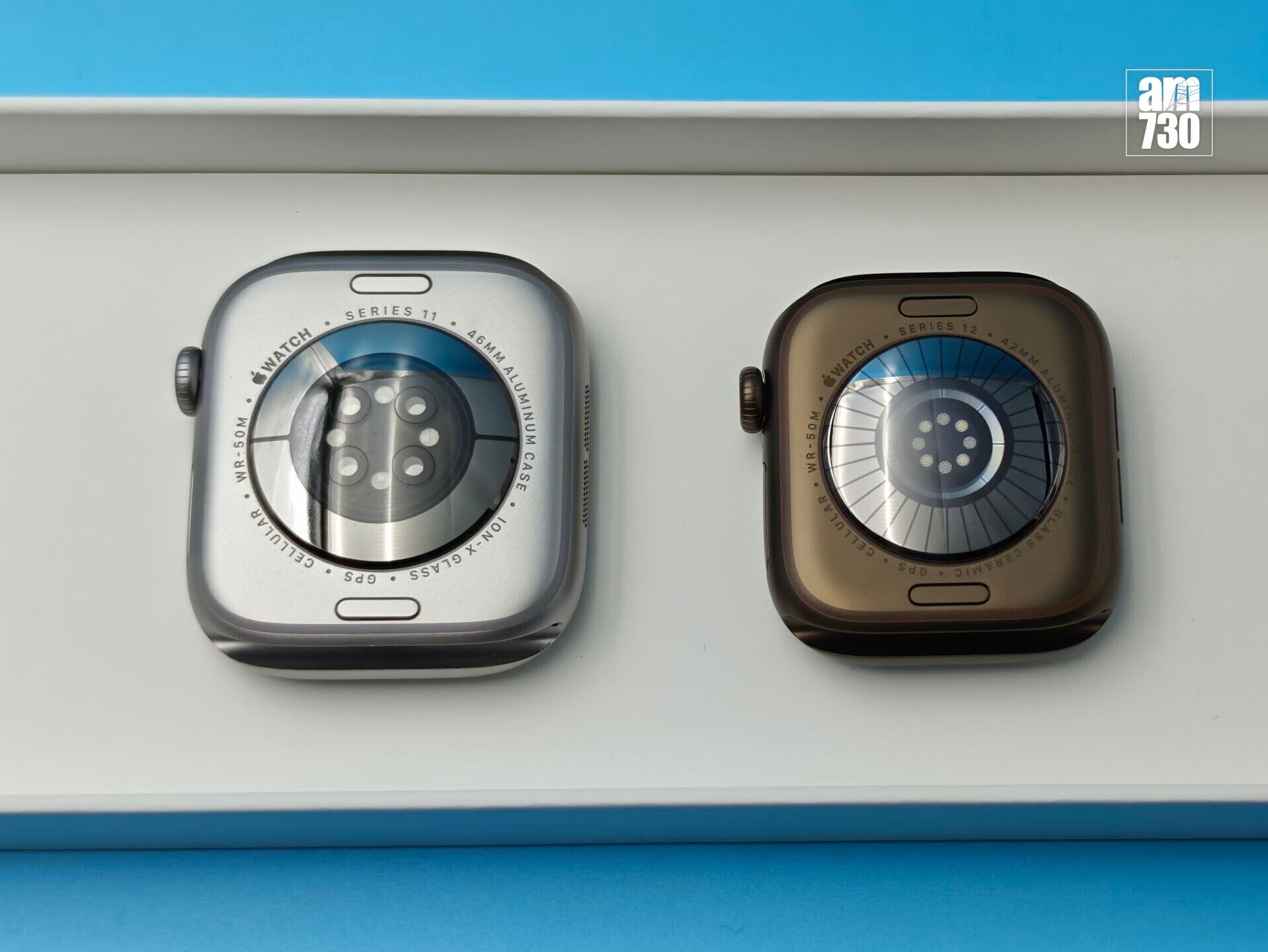 Apple Watch Series 12(右)與上代(左)的感測器排列完全不同。