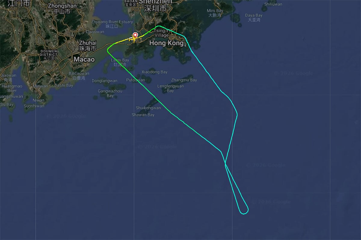 涉事客機安全降落香港。(Flightradar24截圖)