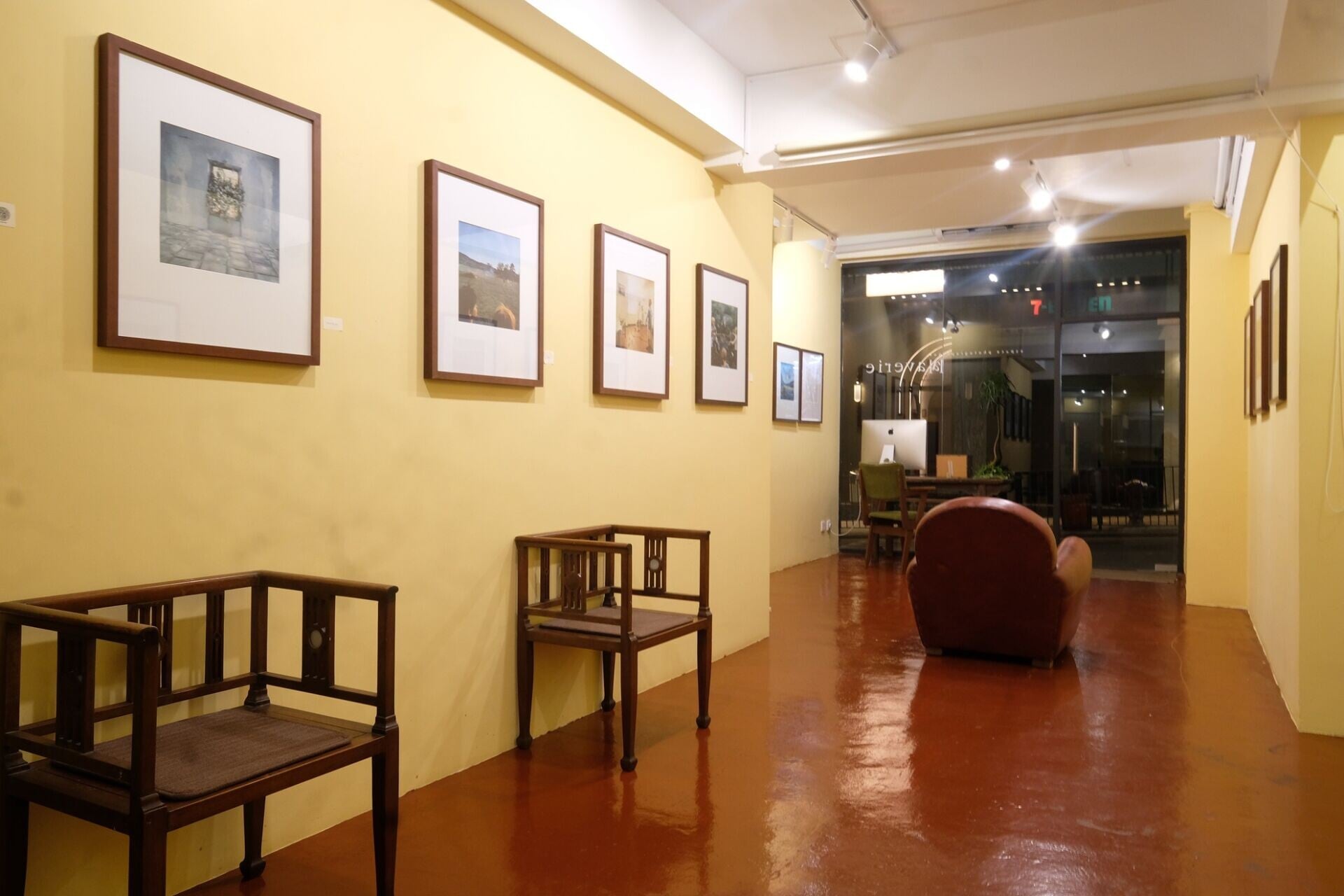 Lalaverie Gallery interior 01