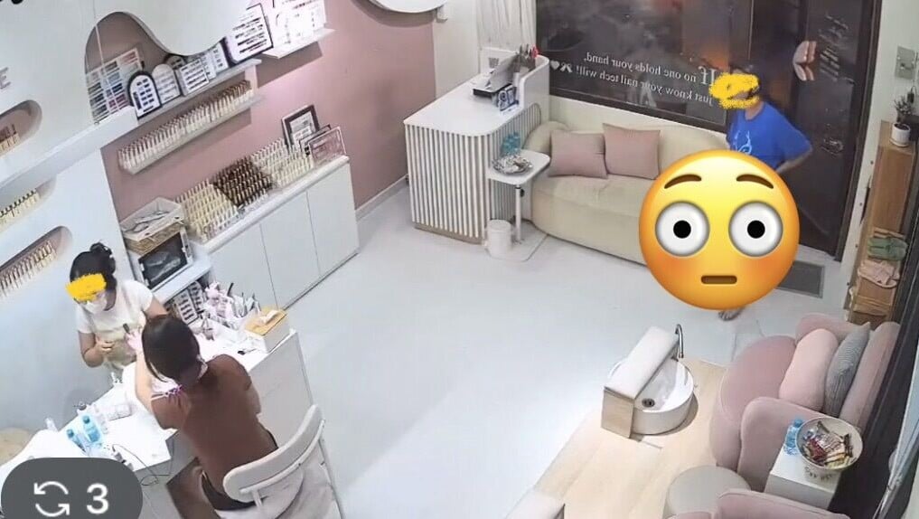越南露體狂闖美甲店自慰後速逃 赤腳女顧客誤踩精液(有片)