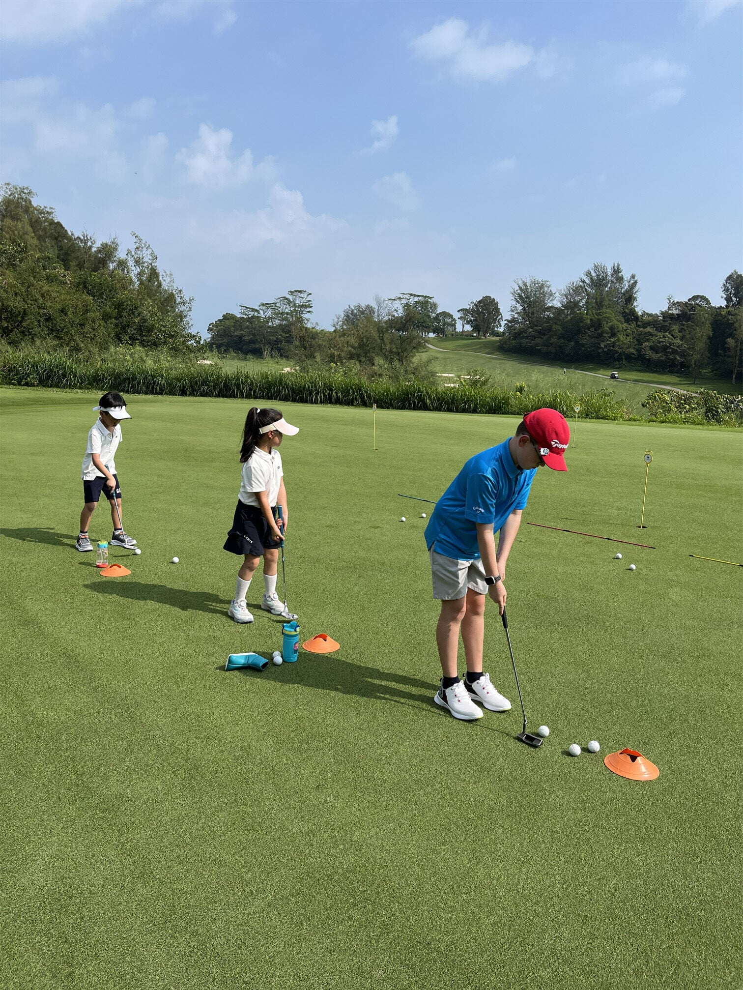 6 DB Golf Club Putting Game