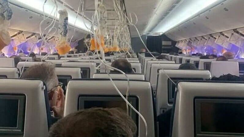英航客機驟降28000呎 氧氣罩掉落嚇壞乘客 緊急折返倫敦希思羅機場
