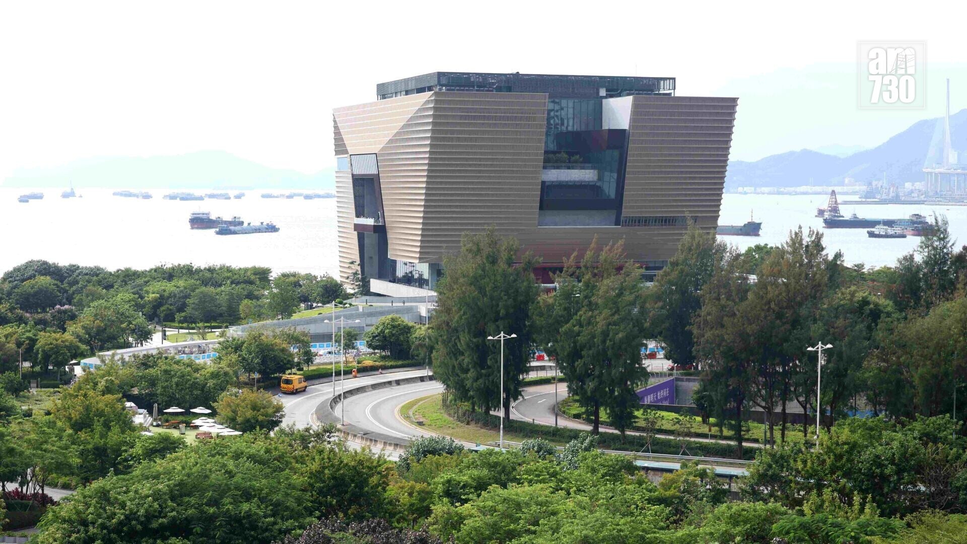 西九文化區赤字擴至9.98億元　吳錦華：投資收益大減抵消業務增長