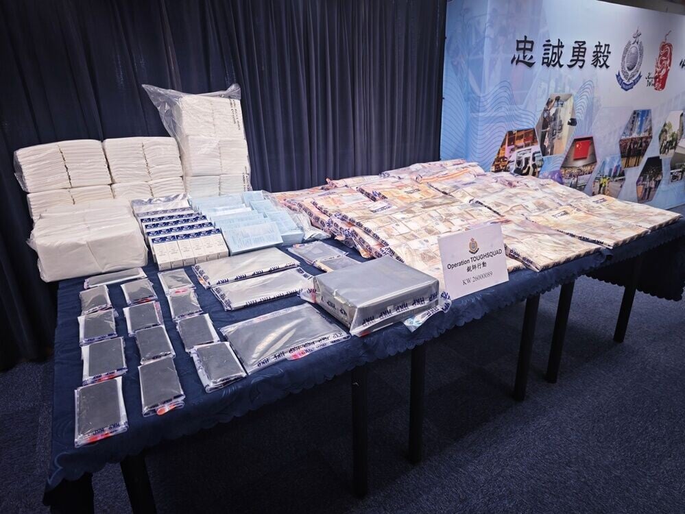 檢獲高達1,300萬港元現金,並同時凍結多個銀行戶口內逾500萬港元的犯罪得益。