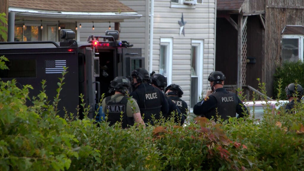 美國賓夕法尼亞州伊利市(Erie)發生槍擊案,連同槍手在內共9人死亡(AP)