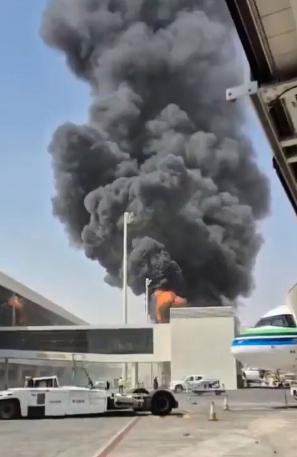 沙特阿拉伯首都利雅德國際機場被襲擊,最少12人死亡(AP)
