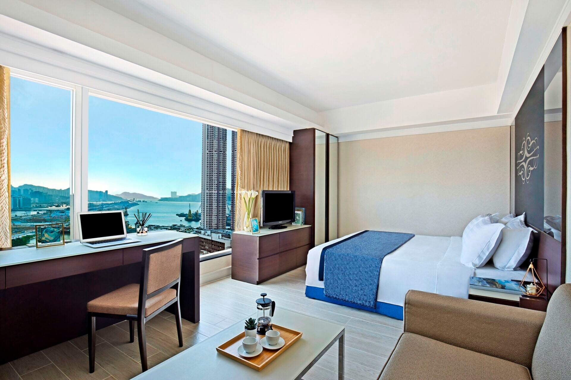 Harbour Plaza 8 Degrees Deluxe Room Double