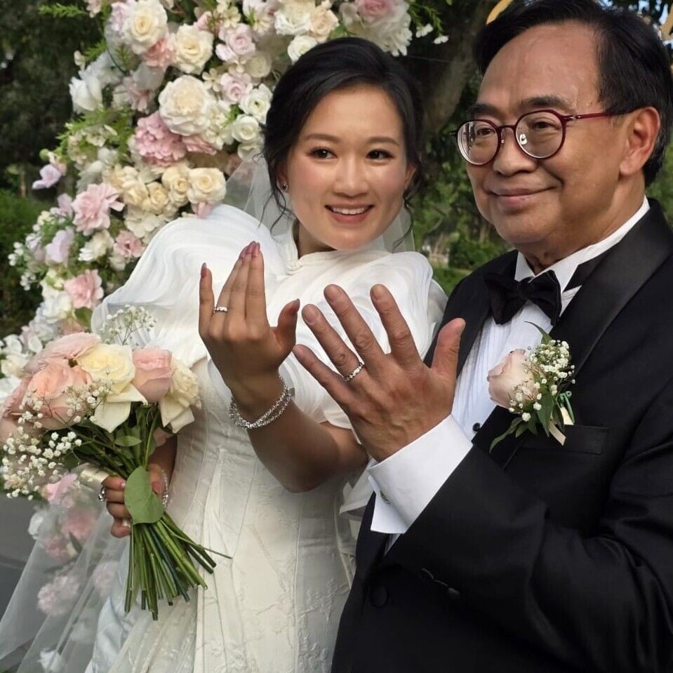 經民聯主席盧偉國與粵劇演員余仲欣成婚