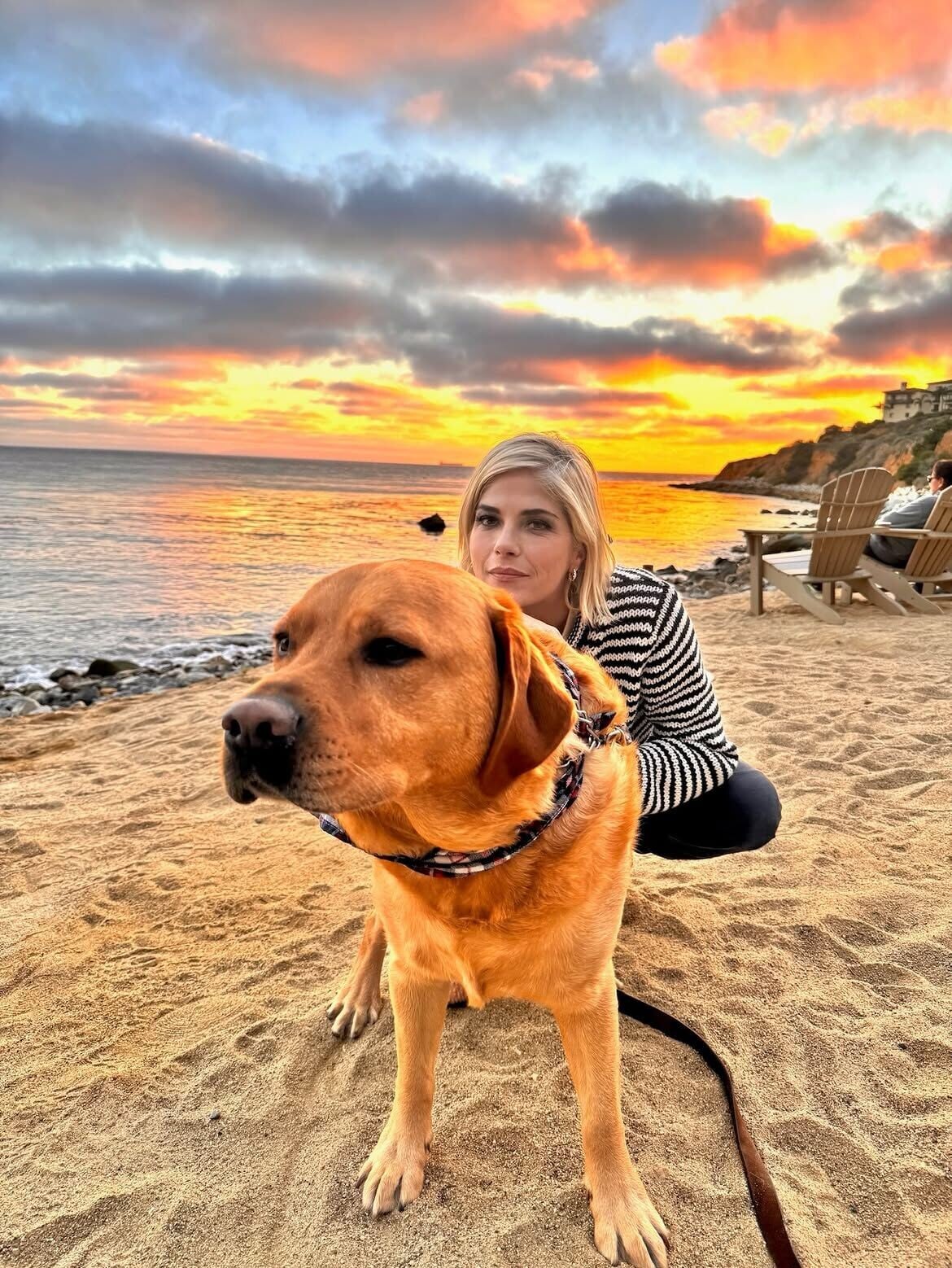 Selma Blair近月不時分享與愛犬合照