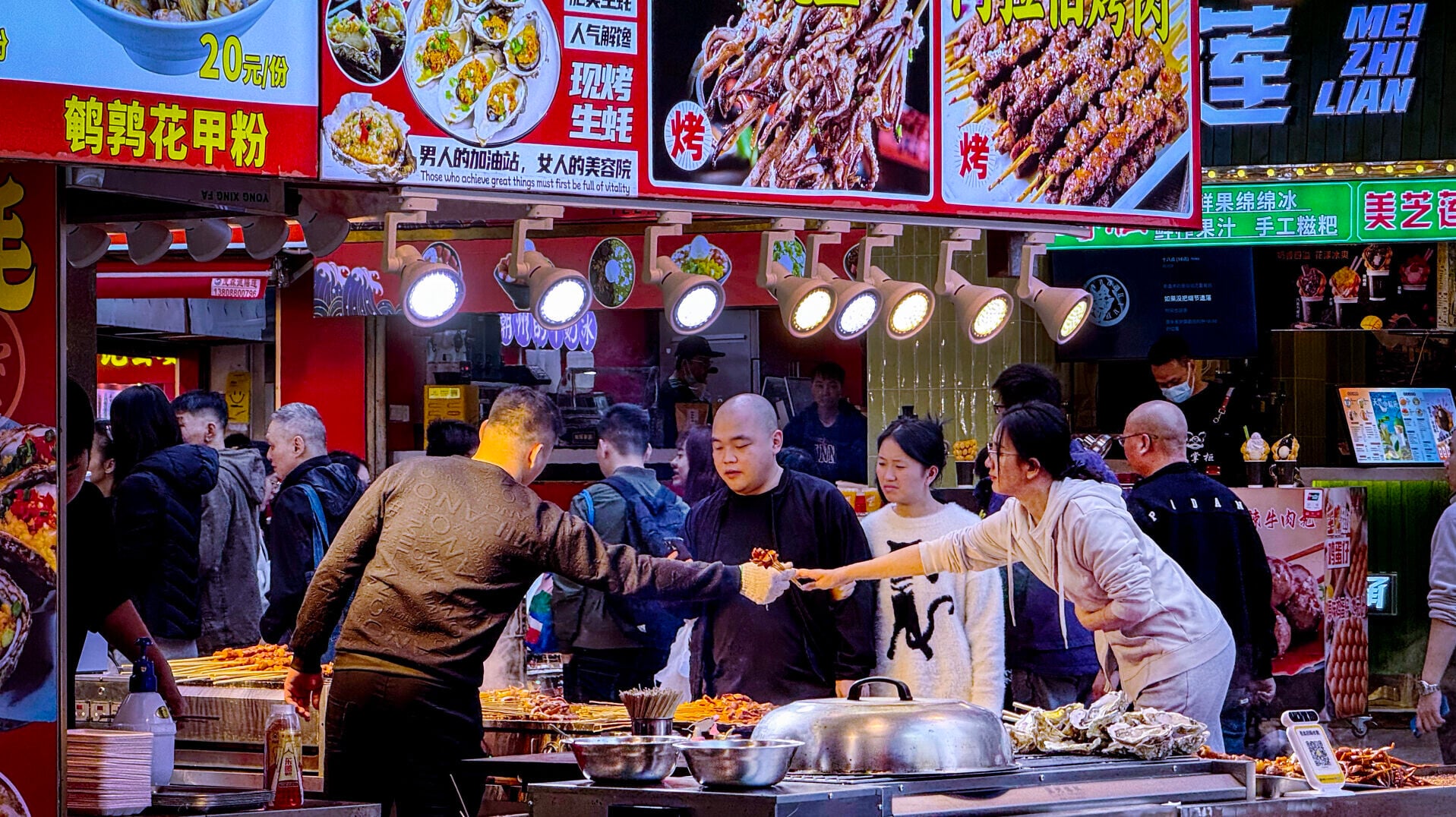 國家統計局公布，9月CPI按年升0.9%，略低於市場預期。(資料圖片/中通社)