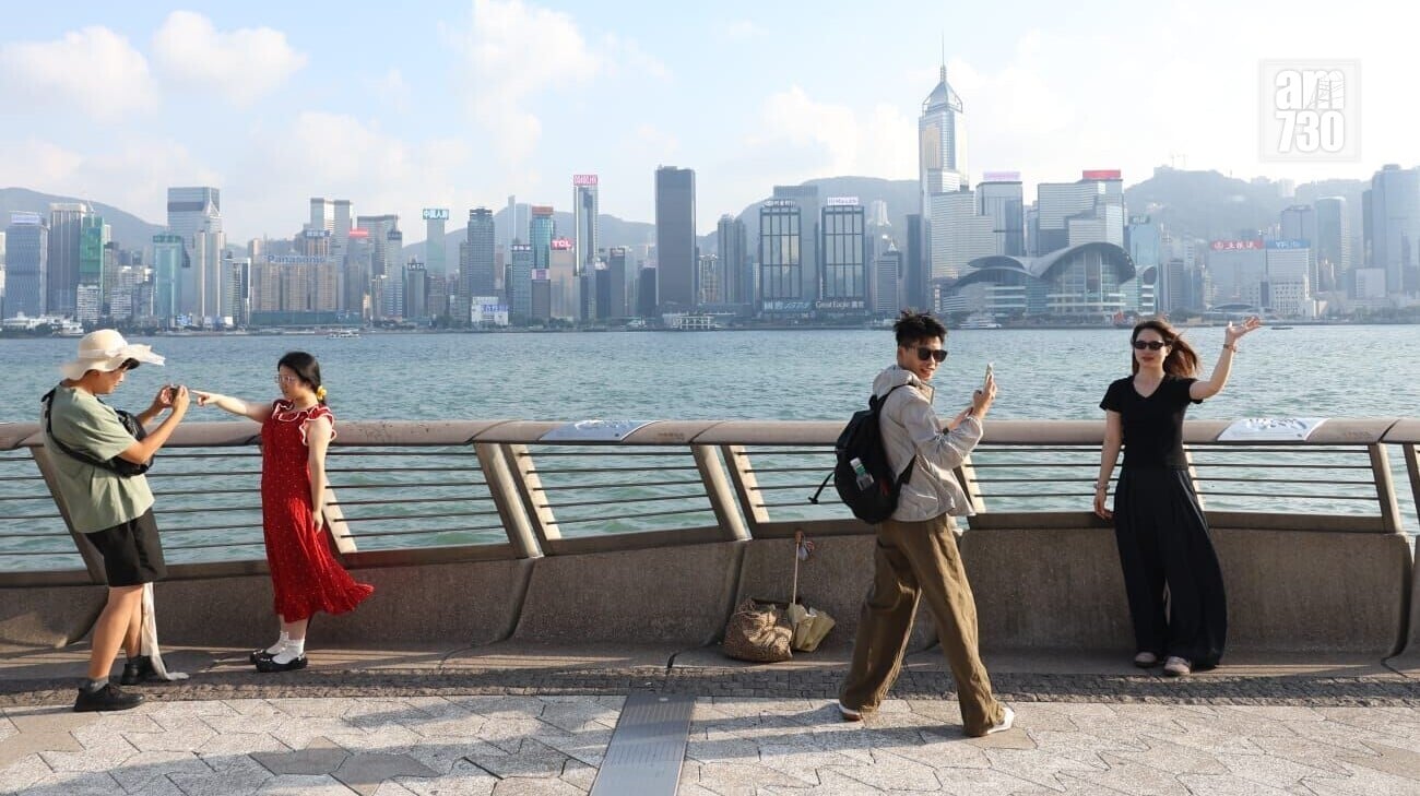 9月訪港旅客逾400萬人次，按年升22%(林俊源攝)