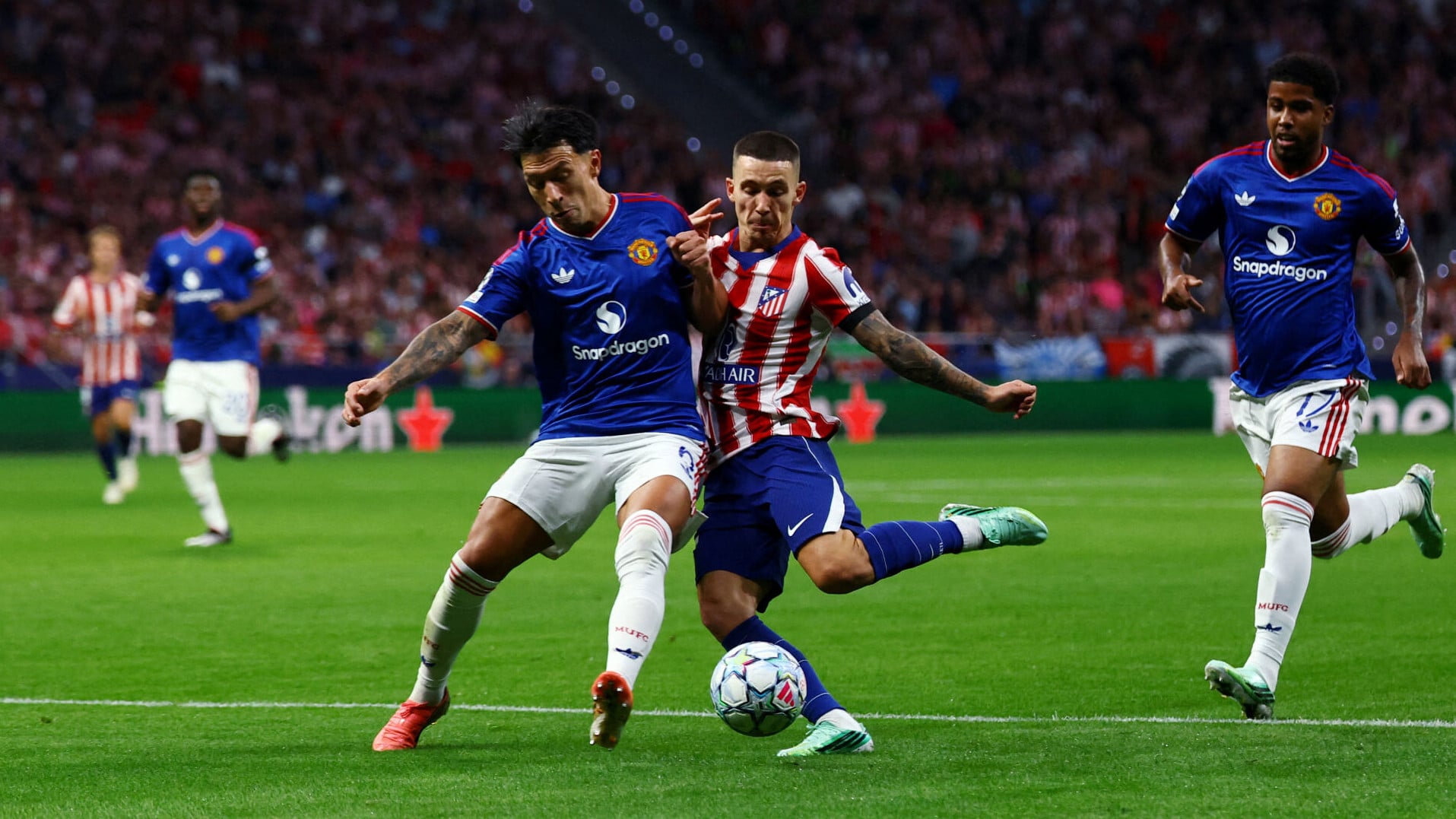 2026 10 14T224536Z 395352073 RC2K2OA3PKQ0 RTRMADP 3 SOCCER ENGLAND MUN MARTINEZ