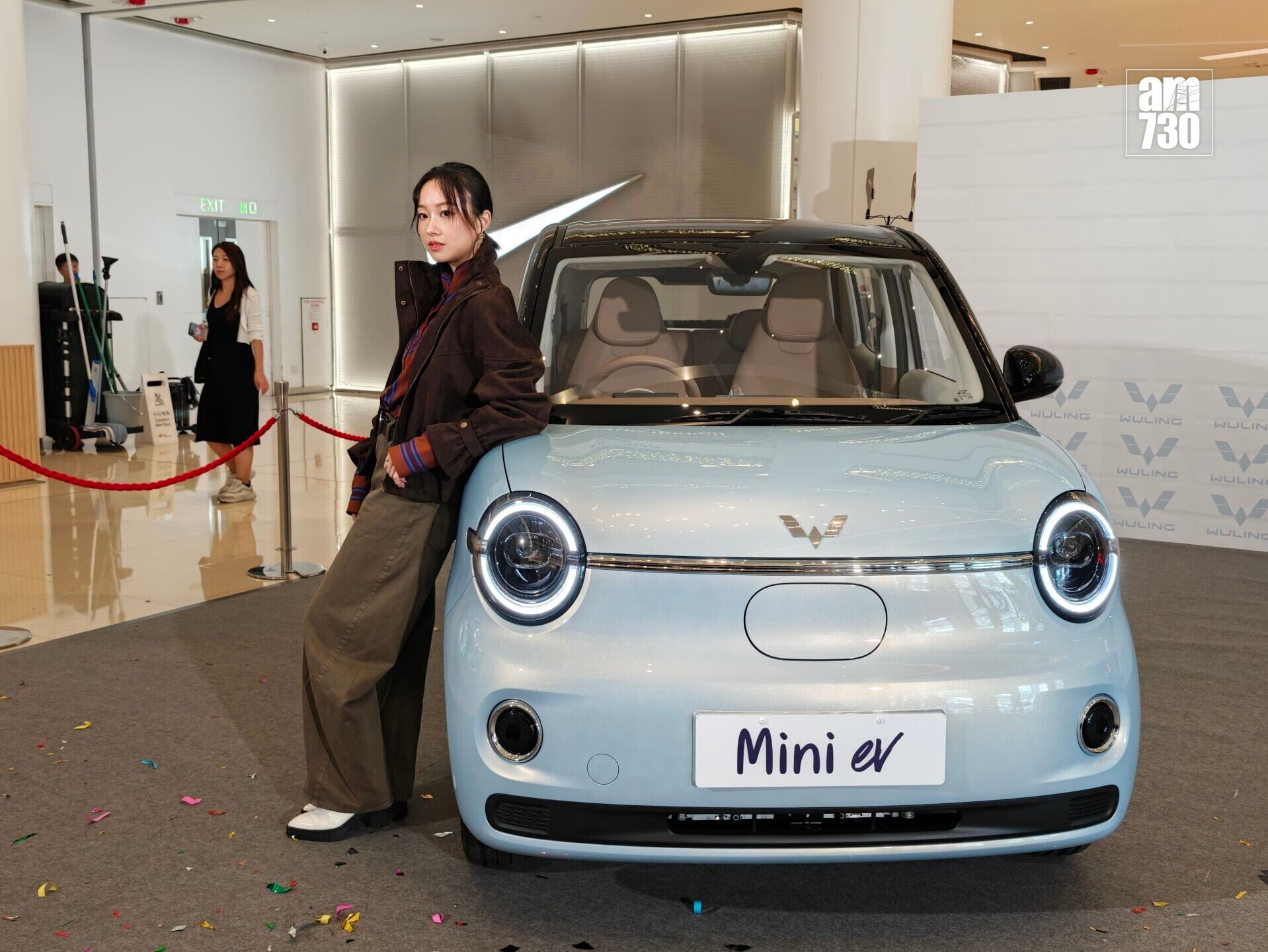 電動車|藝人王心兒主持五菱Mini EV發布會。