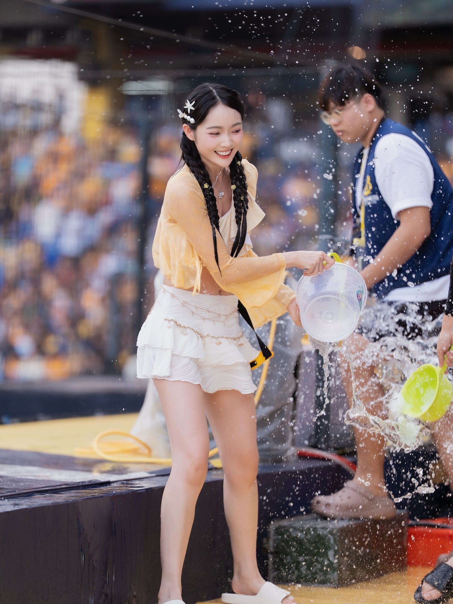 啦啦隊女神怡琪花名為「小王淨」