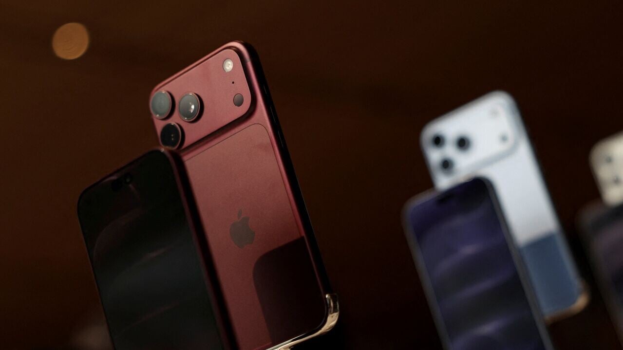 iPhone 18 Pro布根地紅色機身（路透資料圖片）