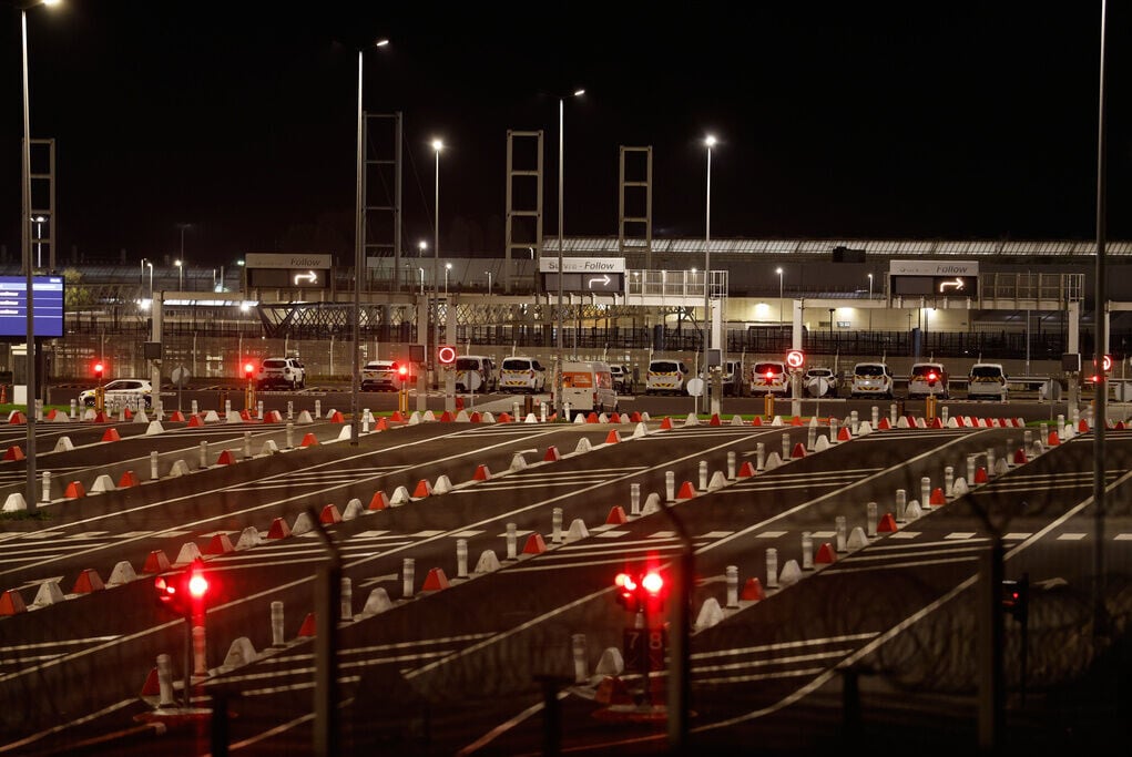 法國與英國之間的英法海底隧道(Channel Tunnel)10月15日發生交通意外,令交通受阻90分鐘(AP)