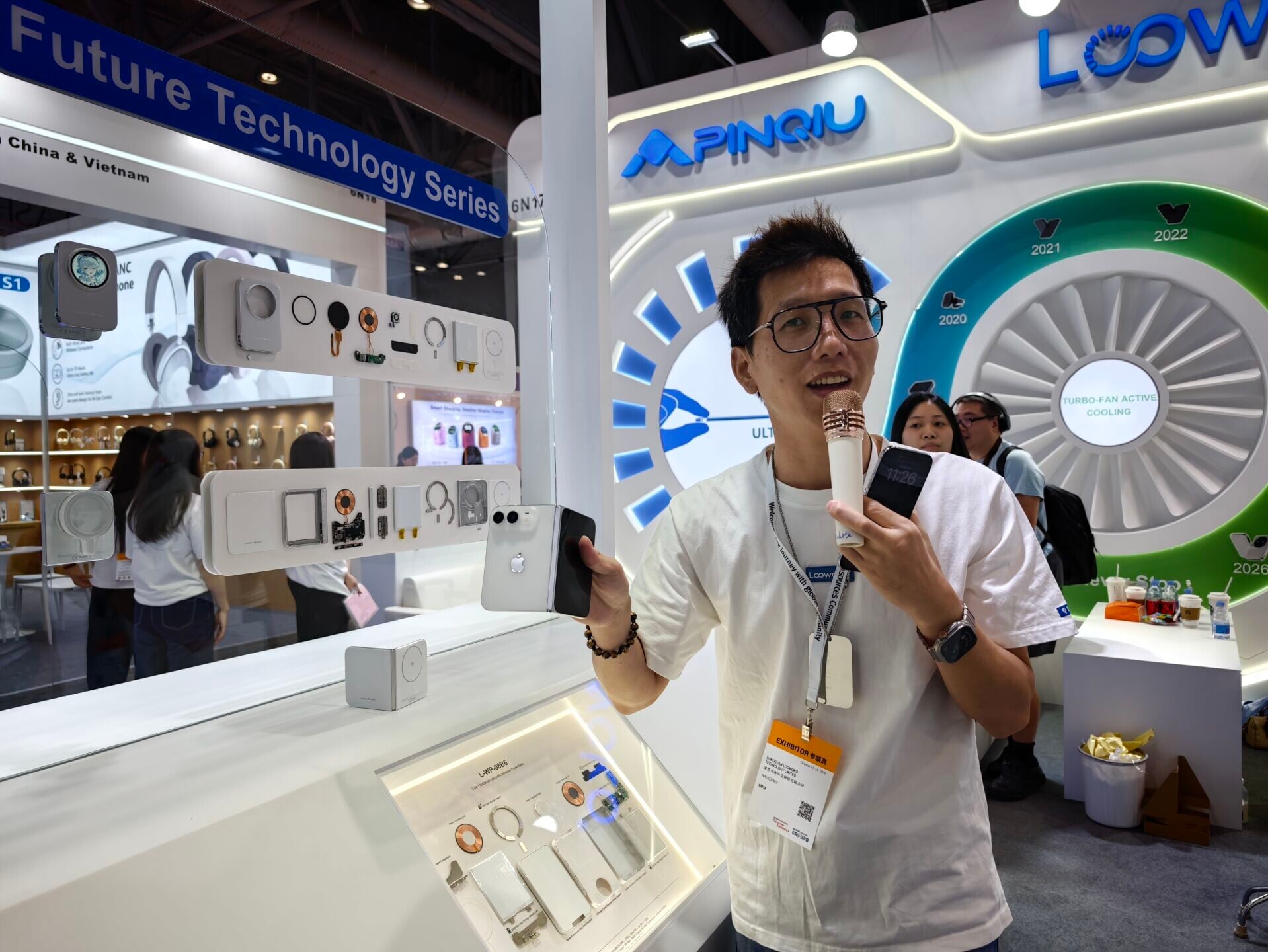洛沃克科技帶來全新iPhone Duo專用摺疊式磁吸流動電源。