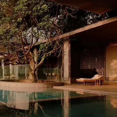 Aman nai lert bangkok swimming pool 01165 copy 900x900