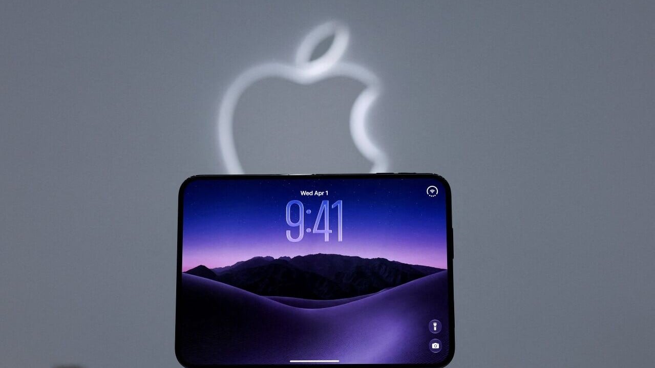 iPhone Duo每人限買2部 eBay炒價近4萬港元（路透）