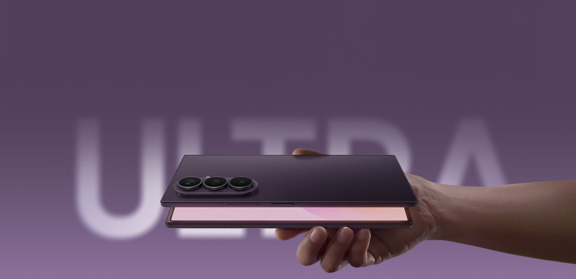 惠於 Samsung Galaxy Z Fold8 及 Apple iPhone Duo 的熱銷,闊身摺屏將佔據接近一半的市場份額。