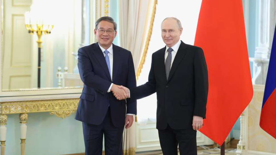 國務院總理李強到訪俄羅斯聖彼得堡期間，與俄羅斯總統普京會面。(新華社)