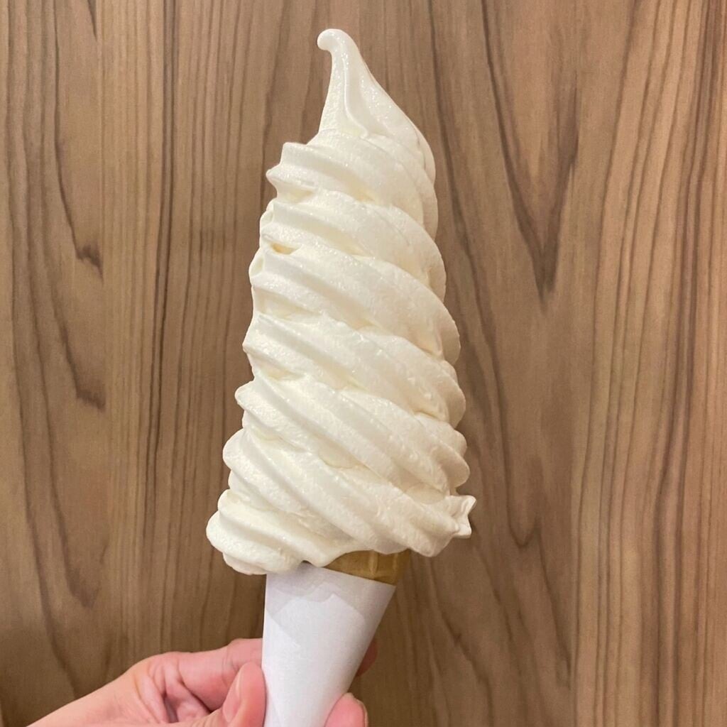 自助區無限暢食招牌牛乳雪糕