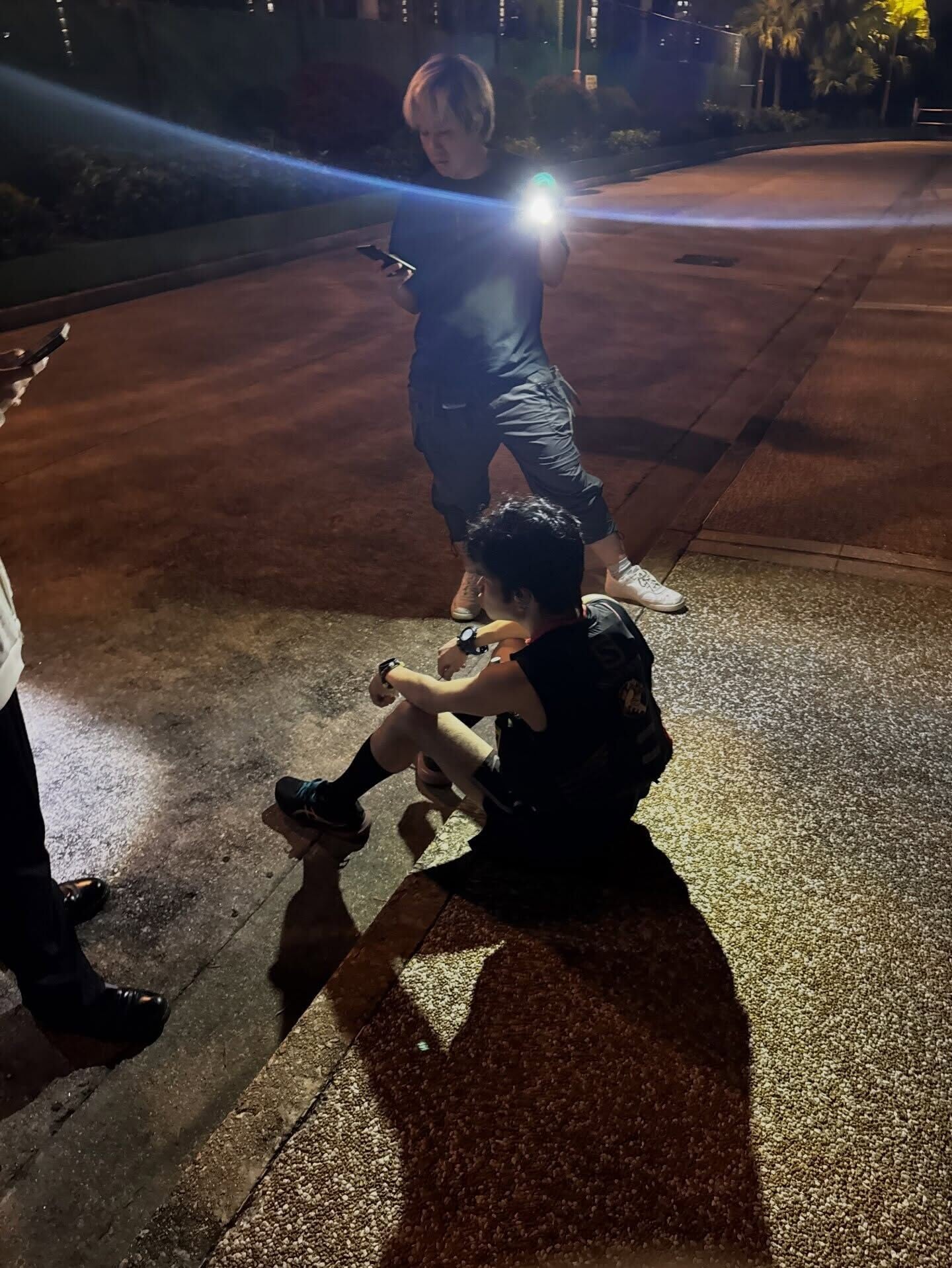 石硤尾公園一名男子疑在貓糧內下毒(Threads)