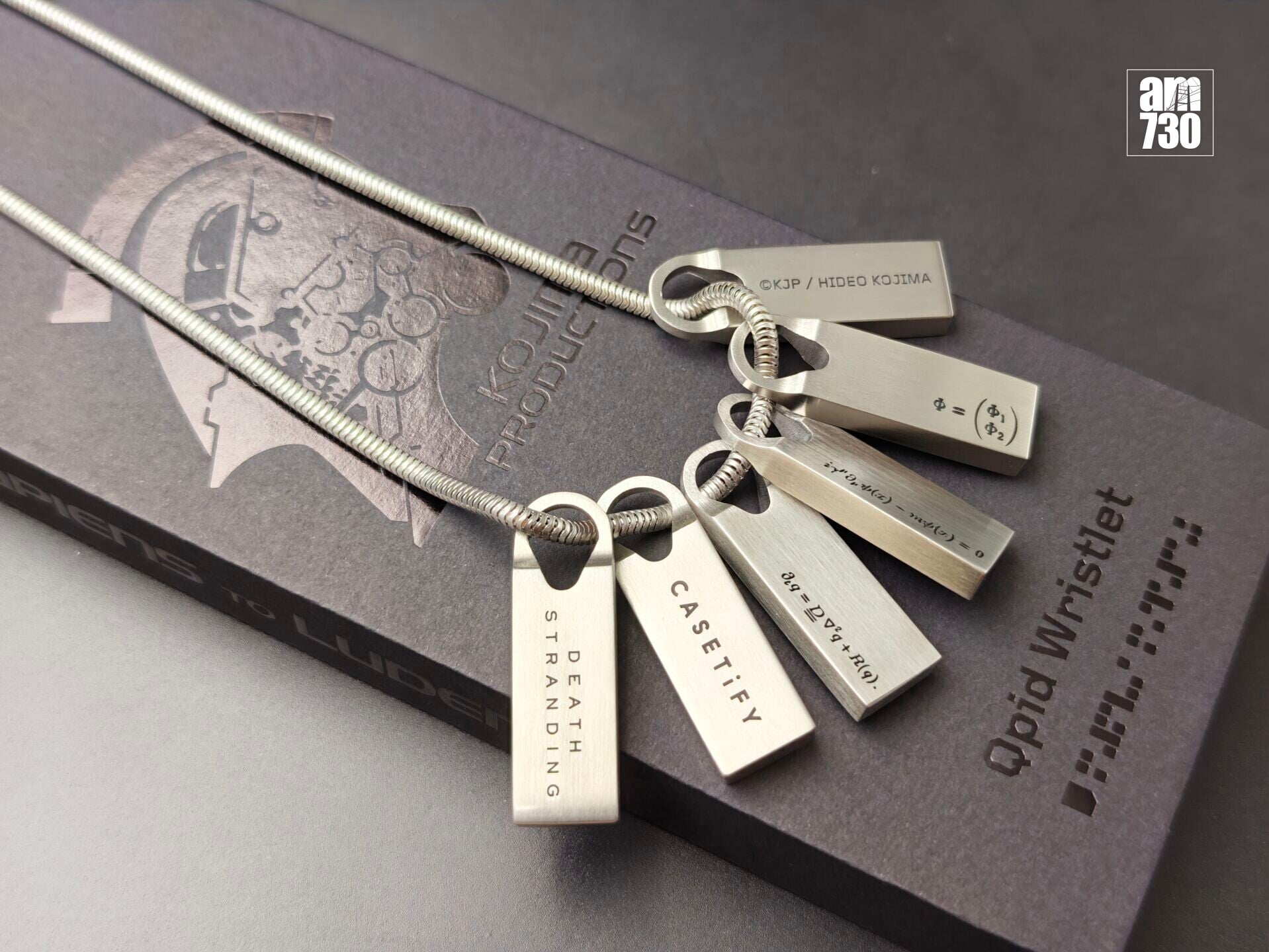 KOJIMA PRODUCTIONS x CASETiFY Qpid Wristlet售價$589。